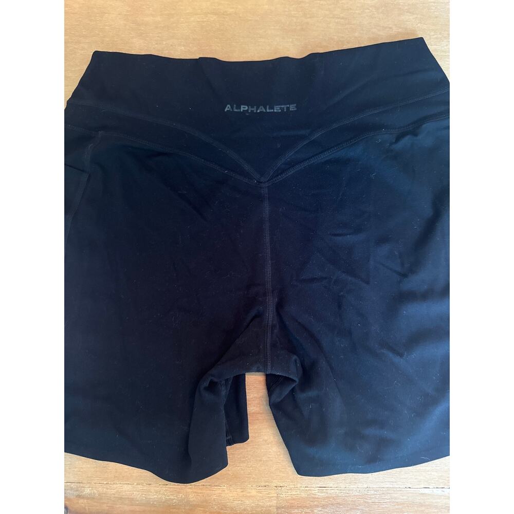 Alphalete Pump Mid Rise Biker Short - Black Medium